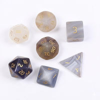 Dés en pierre de haute qualité, agate grise cristalline, pierres précieuses naturelles pour la guérison par le reiki, ensemble de dés gravés sur mesure, cristal viking.