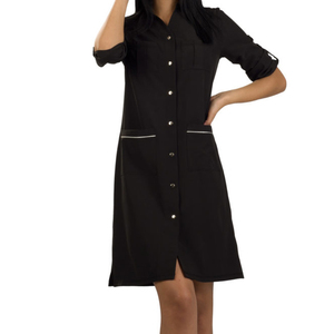 Robe noire en coton pour femmes, boutonnée devant, avec poches, respirante, uniforme pour salon, spa, esthétique. - Product Image 1