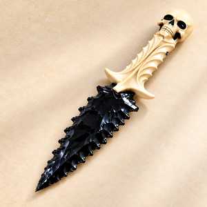 Handgefertigtes schwarzes Obsidianmesser mit cremefarbenem Totenkopfgriff, handgeschliffene Steinblattklinge, gotischer Fantasy-Dolch, dekoratives Sammlerstück - Product Image 5