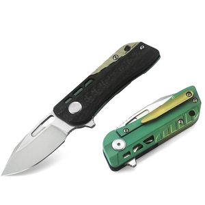 Modernos Cuchillos Plegables de Acero de Damasco con Hoja de Corte Afilada, Diseño de Mango Elegante y Construcción Pivotante Confiable - Product Image 1