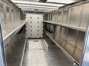 Camión Tractor de Alta Potencia con Cabina Dormitorio 6x4 Diésel para Operaciones en Carretera - Product Image 6