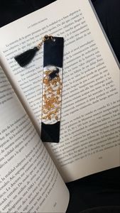 Handmade Epoxy Resin Bookmark with Dried Flowers Decorative Bookmarks <b>for</b> Reading Journals Diaries Study <b>Office</b> School <b>Gift</b> - Product Image 3