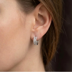 Boucles d'oreilles créoles grandes et tendance en or blanc 18 carats plaqué or, serties de diamants de haute qualité, pour femmes, cadeau de fête ou de mariage - Product Image 4