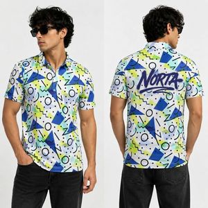 Camisetas Polo Deportivas para Hombre, Sublimadas, de Poliéster y Spandex Antipilling de 220 GSM, con Diseño Geométrico Azul y Triángulos Blancos Dispersos - Product Image 1