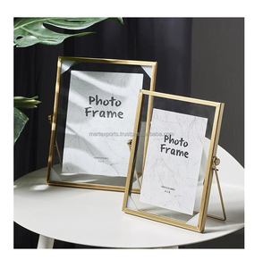 Cadre photo en métal de conception unique adapté à la présentation de photographies mémorables dans l'intérieur de la chambre ou du couloir - Product Image 6