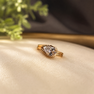 Bague d'anniversaire classique en moissanite avec diamant taille poire serti clos, plaqué or jaune 18 carats, pour femme - Product Image 2