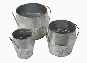 Ensemble de trois jardinières élégantes en argent poli pour une utilisation en intérieur et en extérieur, parfaites pour la décoration de balcon et au prix de gros - Product Image 5