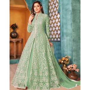 ชุดเดรส Anarkali สีเหลือง ดีไซน์เนอร์ โพลีเอสเตอร์ ประดับด้วยลูกปัดและเลื่อม สำหรับงานแต่งงาน พร้อมกางเกงและผ้าคลุมไหล่ ไซส์ M แบรนด์ Dani Fashion - Product Image 3