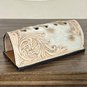 Organisateur de stylos décoratif en cuir repoussé fait main, en cuir de vachette à poils naturels, motif floral, décoration de bureau, porte-stylos, accessoire de bureau - Product Image 3