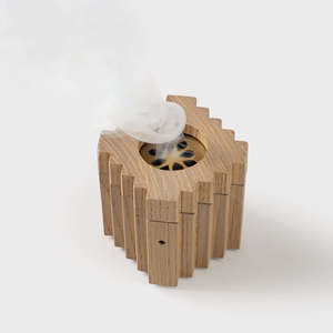 Quemador de incienso Mubkhar Bakhoor de madera hecho a mano, soporte árabe con recortes geométricos - Product Image 2