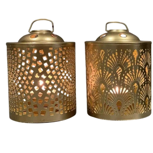 Lanterne à bougie élégante en laiton fait main, porte-bougie chauffe-plat au design moderne, accent décoratif pour la maison, à poser sur table ou à suspendre - Product Image 1