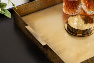 Plateau de service traditionnel indien en aluminium pour la maison, l'hôtel, les cérémonies, avec une finition artisanale raffinée. - Product Image 4