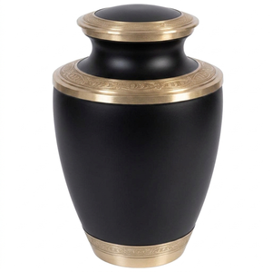 Urnas funerarias de latón negro de alta calidad con hermosa banda grabada en oro para adultos. - Product Image 5