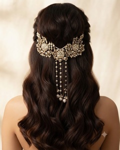 Accessoire de cheveux traditionnel indien Choti Patti en pierre CZ artisanale, bijou de mariée élégant pour les occasions festives et les mariages - Product Image 3