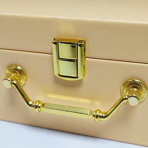 Boîte en bois en cuir à motif <span class=keywords><strong>de</strong></span> poisson personnalisée <span class=keywords><strong>de</strong></span> luxe Boîtes cadeaux haut <span class=keywords><strong>de</strong></span> gamme Emballage <span class=keywords><strong>de</strong></span> haute qualité avec boîte <span class=keywords><strong>de</strong></span> rangement en daim intérieure - Product Image 1