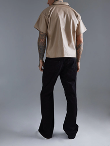 Service OEM, chemise en cuir PU à manches courtes pour homme, logo brodé personnalisé, chemise boutonnée en cuir souple - Product Image 2
