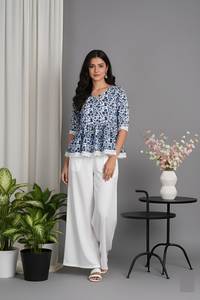 Haut en coton imprimé fantaisie pour femme avec bordure en dentelle, longueur normale, manches trois quarts, entièrement cousu, élégant et décontracté - Product Image 3