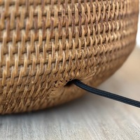 Lampe de table moderne en rotin brun avec abat-jour tissé à la main, style traditionnel chinois rustique pour chambre à coucher
