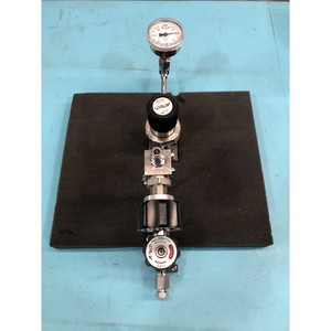 Régulateur de pression APTECH AP5008S4MTSCMK + 2X - Équipements et pièces semi-conductrices d'occasion fiables à l'échelle mondiale chez - Product Image 1