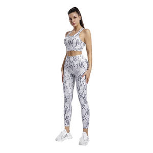 Conjunto de Yoga de Alto Rendimiento, Ropa Deportiva Premium, Transpirable y Elástica para Entrenamiento - Product Image 5