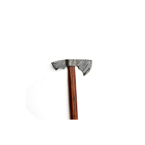 Hache robuste en acier Damas, fabriquée à la main, avec manche de qualité supérieure, pour usage intensif en extérieur, camping et bushcraft. - Product Image 5