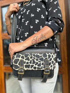 Nouveau Style occidental en cuir recyclé couleur trapue sac à bandoulière de haute qualité femmes Animal fourrure cuir deux en un sac à main et sac à dos - Product Image 3