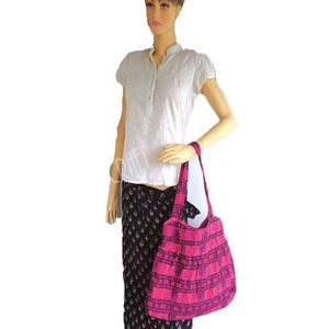 Sac à bandoulière en coton OM Design, sac fourre-tout ethnique fait main, sac de transport en coton réutilisable et écologique, sac de shopping bohème pour tous les jours et les voyages - Product Image 2