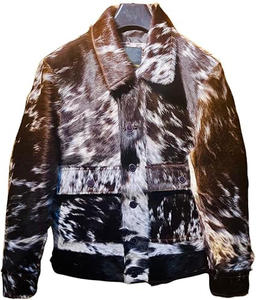 Chaquetas de Cuero con Pelo de Vaca para Mujer, Diseño Personalizado al por Mayor, Chaqueta de Alta Calidad con Pelo de Vaca - Product Image 1