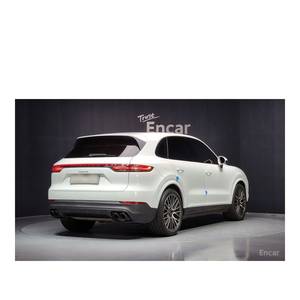 Porsche Cayenne 3.0 2024/5 con Caja de Cambios Automática, Asientos de Cuero, Cámara Trasera, Solo 29,871 km, Volante a la Izquierda - Product Image 2