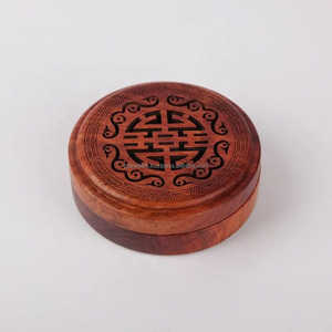 Clásico y Lujoso Soporte de Incienso de Madera y Resina Árabe para Difusión de Oud Puro, Decoración Festiva de Ramadán y Ambiente Interior Elegante - Product Image 3