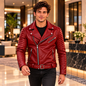 Rote Lederjacke für Herren aus echtem Leder mit Gürtel, Reverskragen und gesteppten Ärmeln, klassische Bikerjacke für Mode und Großhandel. - Product Image 3