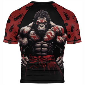 เสื้อรัดรูปแขนสั้นสีแดงสำหรับผู้ชาย แห้งเร็ว ผลิตจากโพลีเอสเตอร์ ไซส์ผู้ใหญ่ ลายพิมพ์กอริลลา โลโก้ด้านหน้า - Product Image 2
