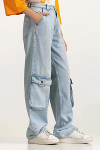 Pantalon cargo en denim bleu clair à taille haute pour femme, coupe ample, longueur intégrale, avec grandes poches, style décontracté, à porter au printemps - Product Image 4