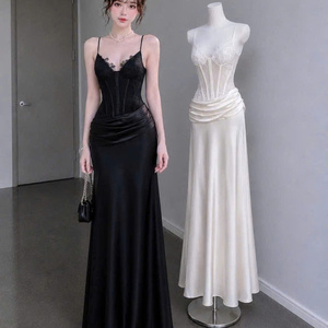 Robes de soirée sexy pour femmes, style princesse, taille naturelle, coupe ajustée, sans bretelles, en mousseline, décontractées, lavables, en tissu teint uni, directement de l'usine - Product Image 1
