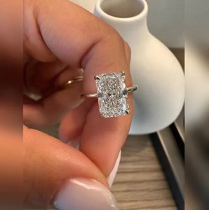 Anillo de Diamante Cultivado en Laboratorio con Corte Radiante de Lujo TAURUS JEWELS, Oro de 9K/14K/18K para Mujer, Certificado IGI, para Compromiso/Boda/Aniversario - Product Image 1