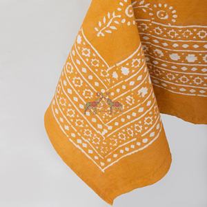 Nappe en coton imprimée à la main Dabu au design traditionnel, couverture de table de luxe pour mariages, fêtes en plein air et décoration intérieure - Product Image 5