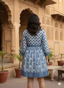 Vestido Midi Azul con Estampado Digital Ikat, Cuello en V, Túnica Corta de Algodón para Verano, Estilo Étnico Bohemio Indio, Cintura Natural, Lavable - Product Image 4