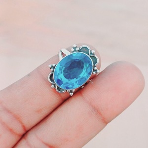 Anillo de Topacio Azul Natural, Plata de Ley 925, Anillo de Piedras Preciosas Hecho a Mano, Joyería Minimalista de Moda para Mujer - Product Image 1