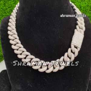 Cadena de Eslabones Cubanos Personalizada de Plata 925 con Baño de Rodio, Diamantes de Moissanita de 20mm y 24 Pulgadas, Estilo Bling Iced Hip Hop, Regalo Unisex para Boda - Product Image 6