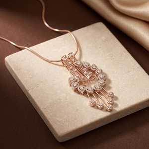 Collier pendentif Mantra Diamond en or 14 carats avec diamant de laboratoire taille brillant rond - Product Image 5