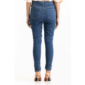 Jeans de Mezclilla para Mujer con Lavado de Primera Calidad y Textura Suave y Cómoda - Product Image 6