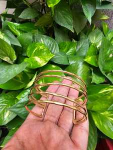 Brazalete Ancho Hecho a Mano con Piedras de Jaspe y Patrón del Árbol de la Vida para Boda - Product Image 6
