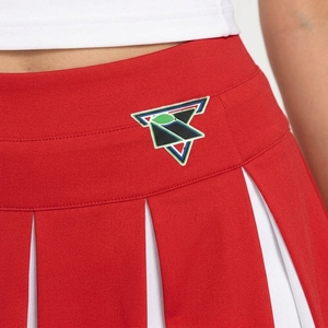 Falda de tenis duradera para mujer, hecha con tela elástica de calidad, ofrece comodidad, libertad de movimiento y rendimiento confiable durante el partido. - Product Image 5