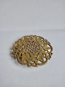 Eco Friendly Metal Sculpted <b>Trivet</b> Crafted From Recycled Materials Offering Sustainable Design And Artistic Home Accent - Product Image 4