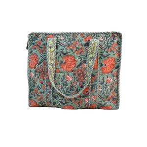 Sac fourre-tout en coton matelassé imprimé à la main avec motif floral bohème, doublure imperméable, fermeture ouverte, utilisation toutes saisons - Product Image 3