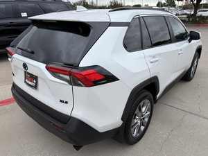 Toyota RAV4 XLE Usado 2025 - Product Image 2