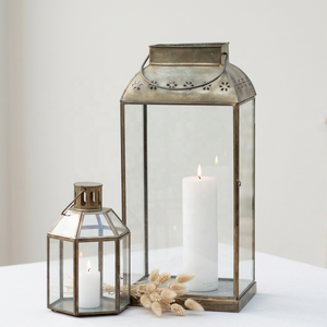 Lanterne à bougie en laiton antique pour la décoration de la maison et de mariage - Product Image 1
