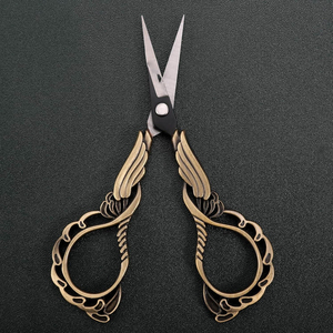 Sharp Embroidery Scissors with Case Stainless steel Embroidery Scissors - Product Image 6