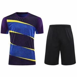 Tenues de sport de qualité supérieure 100% polyester, ensembles de football, uniformes par sublimation pour uniformes de football personnalisés - Product Image 1