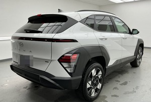 Hyundai Kona SEL 2025 de Lujo, Confort y Navegación, SUV - Product Image 5